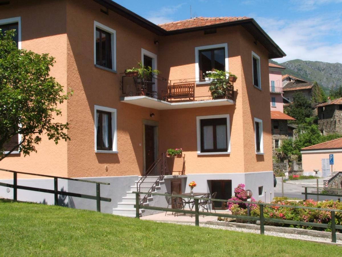 Azalea Di Gigliola Ziello - "Casa Azalea" Villa Cremia Exterior photo